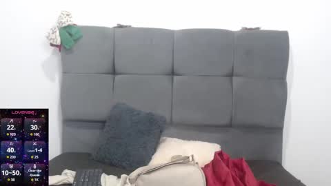 Snapshot of miamackleyn_ chatting on December 24, 11:17 am MIA online show from December 24, 11:17 am