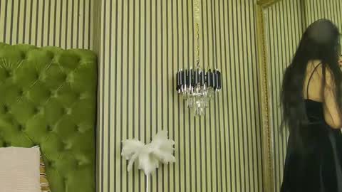 MiaNoir online show from November 15, 6:36 am