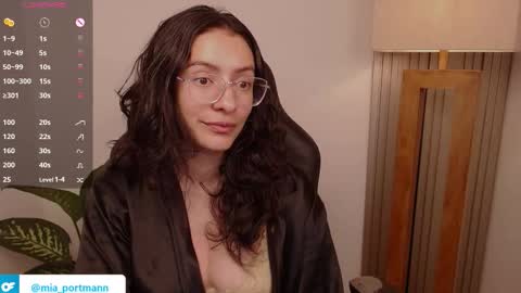 MIAPORTMANN online show from March 11, 8:40 am