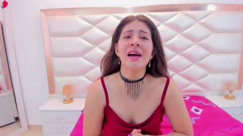 Sweetie Mia online show from March 10, 1:10 pm