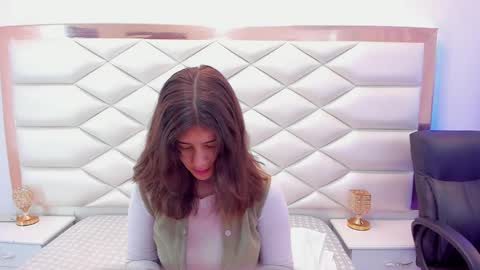 Sweetie Mia online show from February 4, 12:22 pm