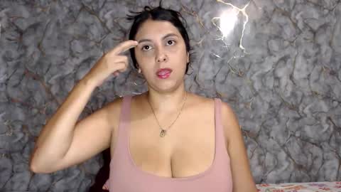 miarouse1531 online show from May 30, 5:49 am
