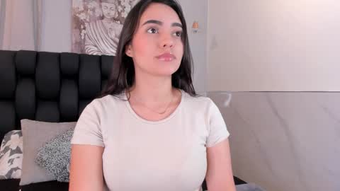 miavelvet1 online show from March 19, 7:56 am