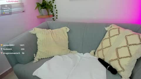 Mia Velvet  online show from April 17, 9:50 pm