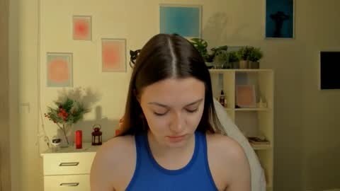 Mia online show from November 10, 4:40 am