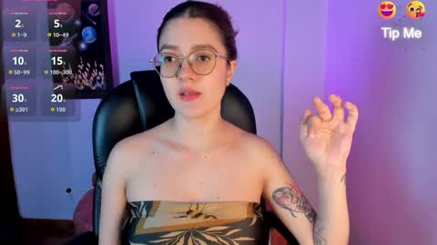 Mia winx  online show from April 17, 10:01 pm