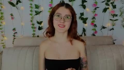 Snapshot of miawinxxx848 chatting on October 9, 10:03 pm Mia Winx online show from October 9, 10:03 pm