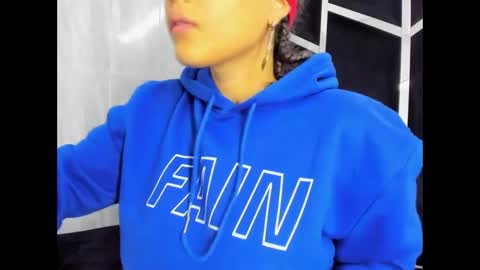 michell_rs online show from February 18, 11:11 am