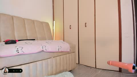 Michelle online show from April 1, 12:22 am