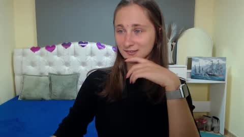 Snapshot of michellee11 chatting on September 27, 11:39 am Michel online show from September 27, 11:39 am