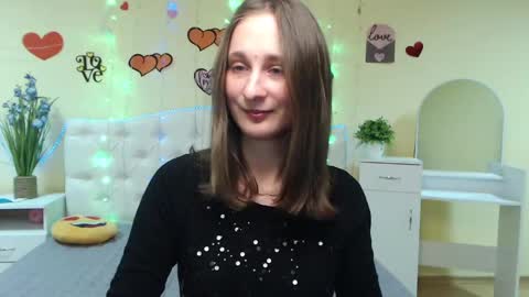 Snapshot of michellee11 chatting on February 19, 12:33 pm Michel online show from February 19, 12:33 pm