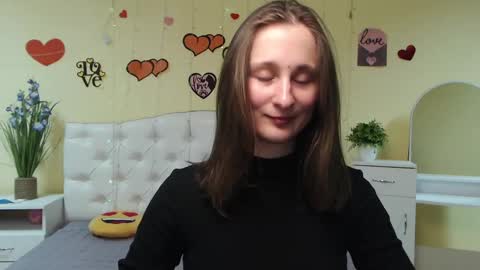 Snapshot of michellee11 chatting on February 21, 12:17 pm Michel online show from February 21, 12:17 pm