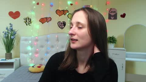 Snapshot of michellee11 chatting on March 5, 12:11 pm Michel online show from March 5, 12:11 pm