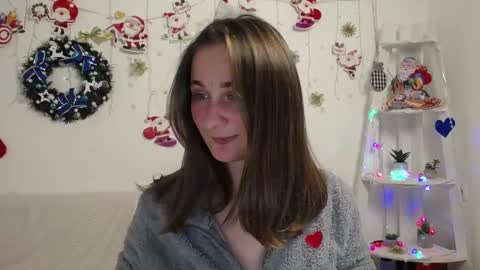 Snapshot of michellee11 chatting on December 11, 4:41 pm Michel online show from December 11, 4:41 pm