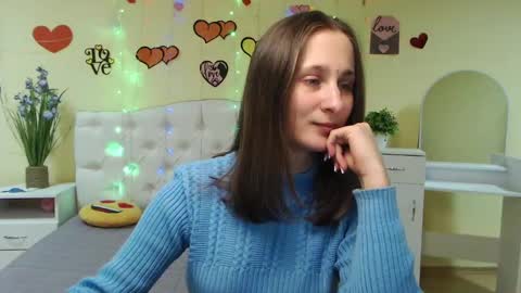 Snapshot of michellee11 chatting on February 17, 12:16 pm Michel online show from February 17, 12:16 pm