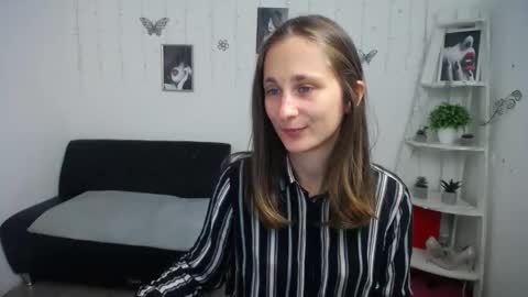 Snapshot of michellee11 chatting on September 30, 11:16 am Michel online show from September 30, 11:16 am
