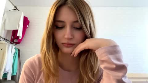 Jenny online show from May 17, 12:26 pm