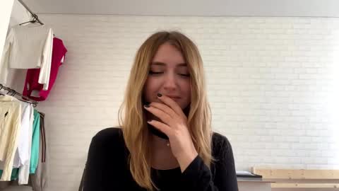Jenny online show from May 16, 9:34 am