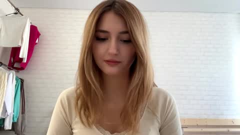 Jenny online show from May 15, 9:23 am