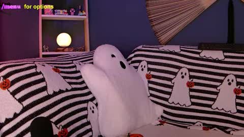 Snapshot of midnight__muse chatting on September 25, 6:23 am Rain online show from September 25, 6:23 am