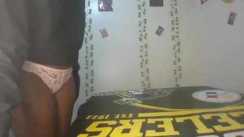 Naught Kelly online show from April 20, 7:06 pm