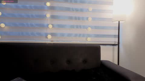 midori__san online show from December 13, 9:54 pm