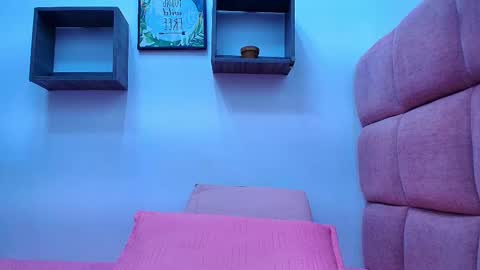 Snapshot of miia_01_ chatting on September 16, 11:51 am Mia online show from September 16, 11:51 am