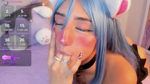Snapshot of miia__baker chatting on December 26, 1:10 pm online show from December 26, 1:10 pm