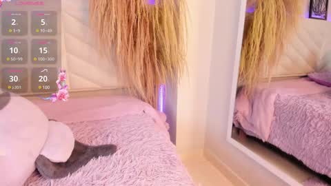 Snapshot of miia__baker chatting on January 15, 1:09 pm online show from January 15, 1:09 pm