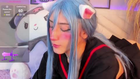Snapshot of miia__baker chatting on January 6, 1:08 pm online show from January 6, 1:08 pm