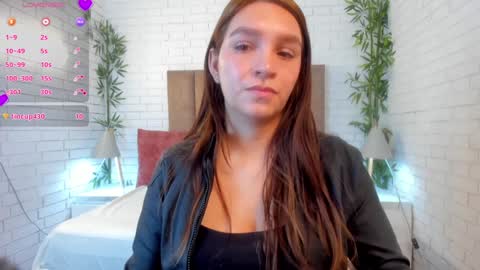 Miia 3 online show from December 18, 1:02 pm