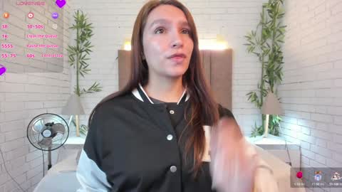 Miia 3 online show from February 3, 11:53 am