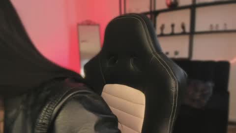  miiaa stone  online show from April 1, 12:17 pm