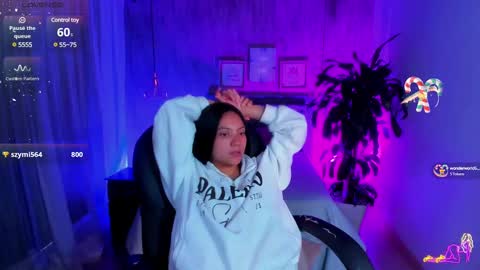Snapshot of miichael_black chatting on January 31, 5:53 pm Michael Black online show from January 31, 5:53 pm