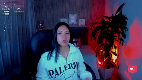Snapshot of miichael_black chatting on March 1, 8:21 pm Michael Black online show from March 1, 8:21 pm