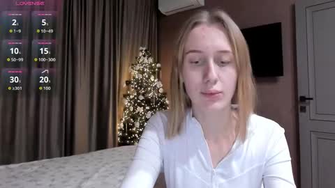 Mika online show from December 20, 11:42 pm