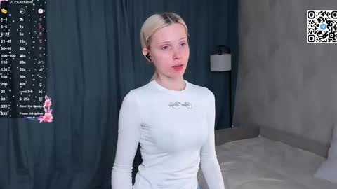 Angel girl online show from February 10, 7:39 pm