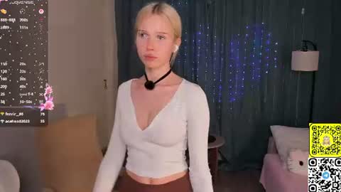 Angel girl online show from June 30, 8:19 pm