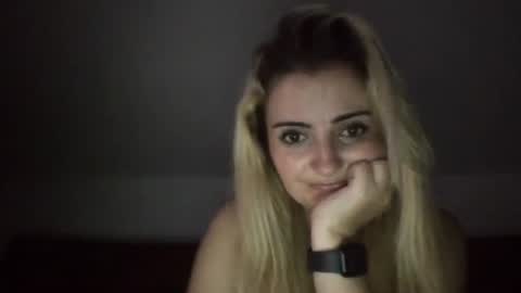 miki234809581 online show from October 6, 9:19 pm