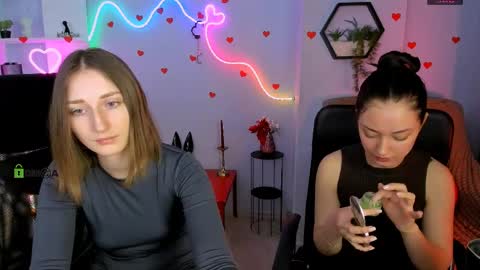 Miki online show from April 8, 6:15 am