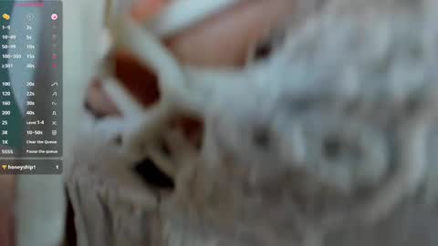 Snapshot of mikka_blush chatting on February 12, 10:37 pm mikka_blush online show from February 12, 10:37 pm
