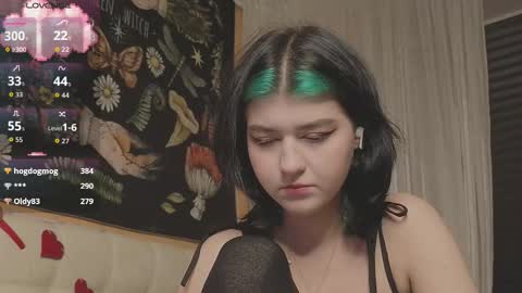 Snapshot of miko_meow chatting on October 7, 8:24 pm Miko online show from October 7, 8:24 pm