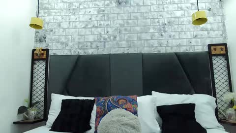 Snapshot of mila_adamss chatting on February 14, 10:59 am mila_adamss online show from February 14, 10:59 am