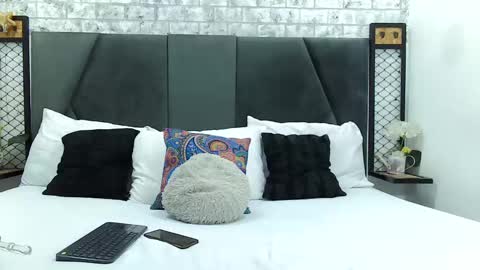 Snapshot of mila_adamss chatting on March 5, 11:28 am mila_adamss online show from March 5, 11:28 am