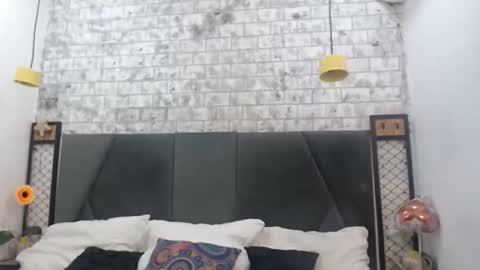 Snapshot of mila_adamss chatting on October 2, 10:20 am mila_adamss online show from October 2, 10:20 am