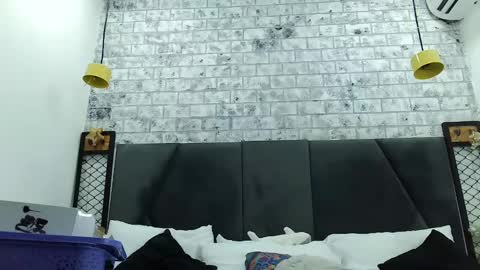 Snapshot of mila_adamss chatting on January 13, 10:58 am mila_adamss online show from January 13, 10:58 am