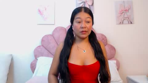 mila_adamss online show from May 23, 11:30 am