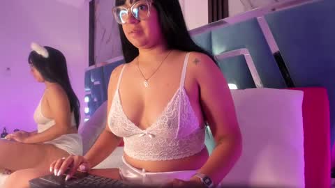 Camila online show from February 23, 6:07 pm