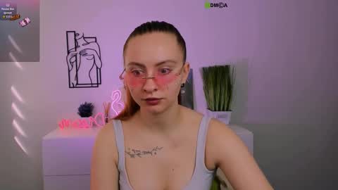 mila_glow online show from September 17, 9:18 am