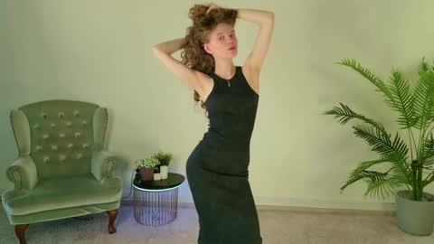 Mila online show from May 19, 7:26 am